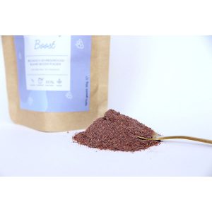 Biologisch fruitpoeder Blueberry Boost op lepel