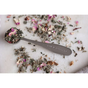 Le thé Nourish de Mom Flow Mom