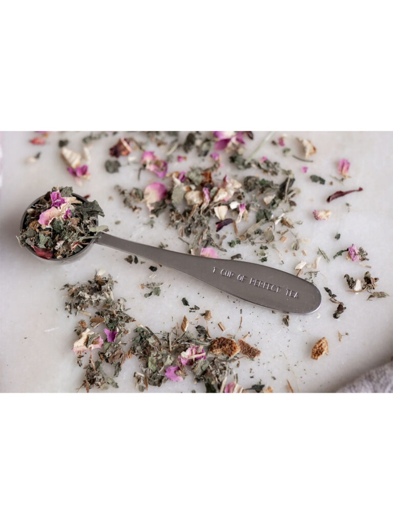 Le thé Nourish de Mom Flow Mom